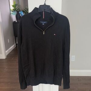 Tommy Hilfiger Men's black quarter zip sweater like new Large